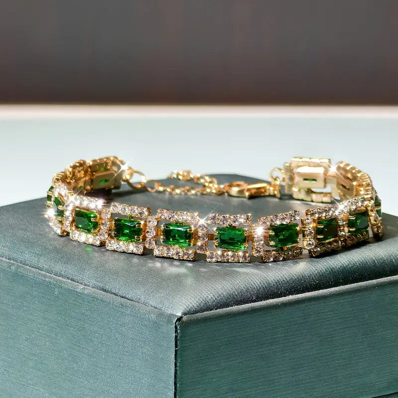 Elisa Esmeralda del Bracciale d'Oro