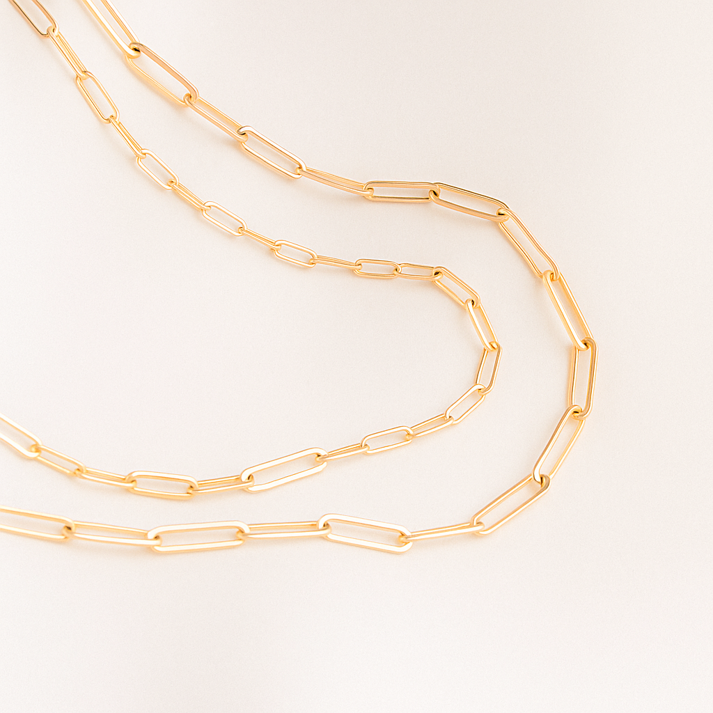 Collana d'oro con catena classica