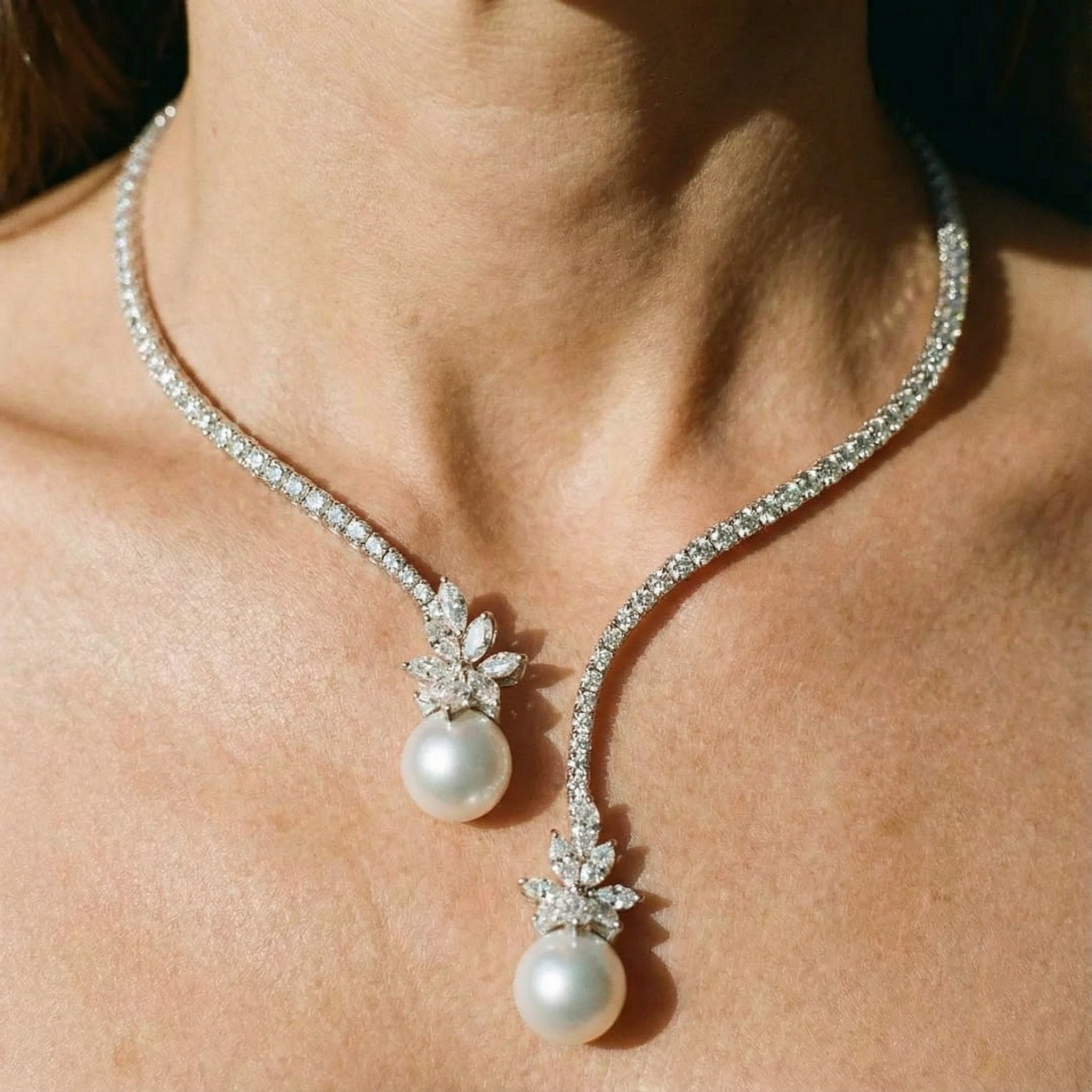 Collana Elegante e Brillante con Margherite in Argento Sterling