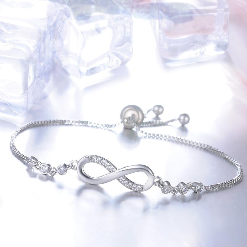 Bracciale Infinity regolabile in argento