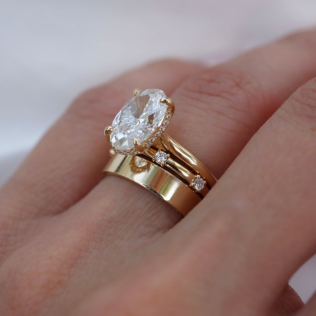 Johanna – anello solitario con diamante rotondo.