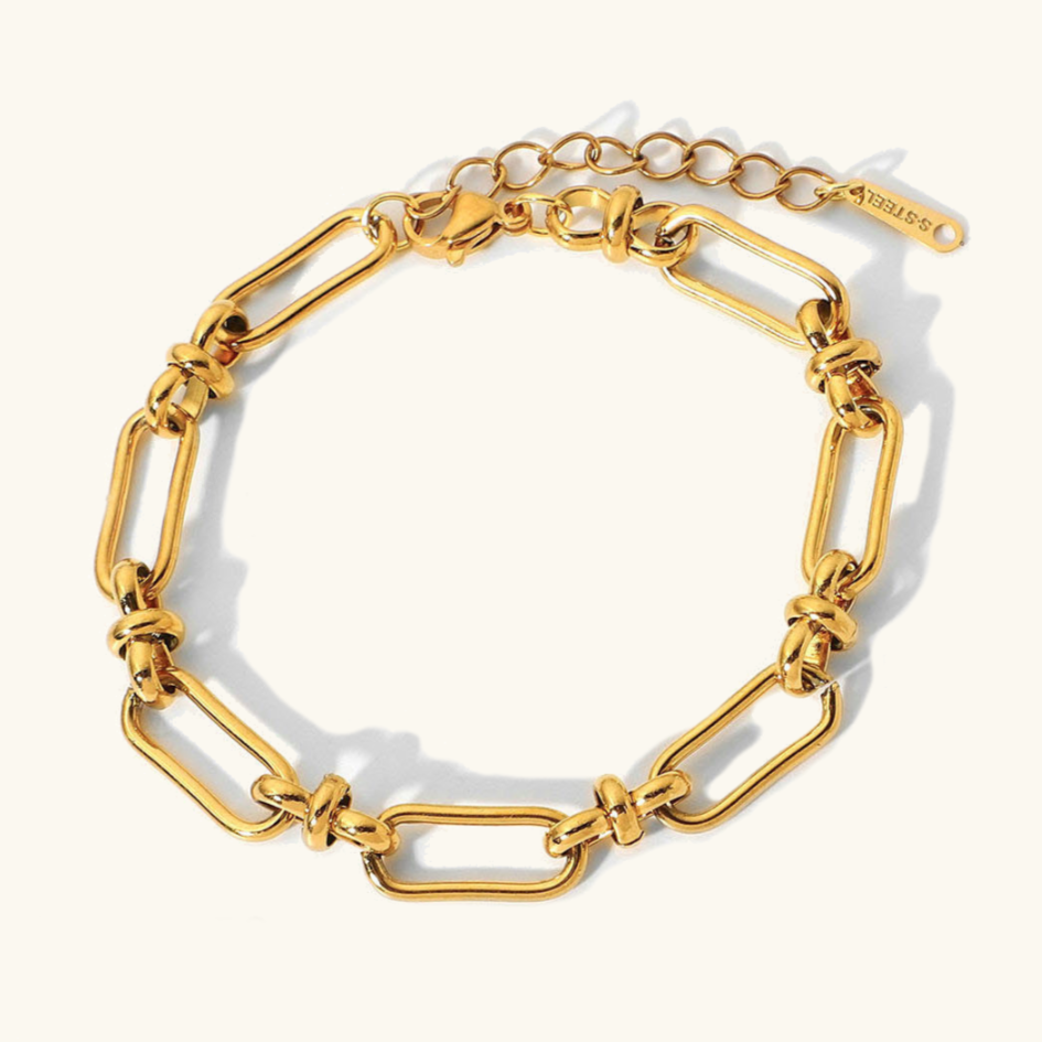 Marisa – Bracciale in oro con una sottile struttura doppia.