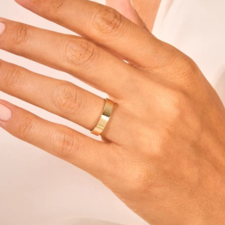 Johanna – anello solitario con diamante rotondo.