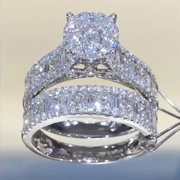 Beatrix – Anello doppio con rivestimento pavé.