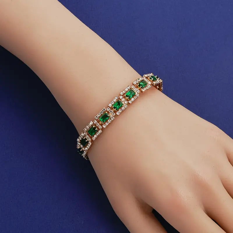 Elisa Esmeralda del Bracciale d'Oro