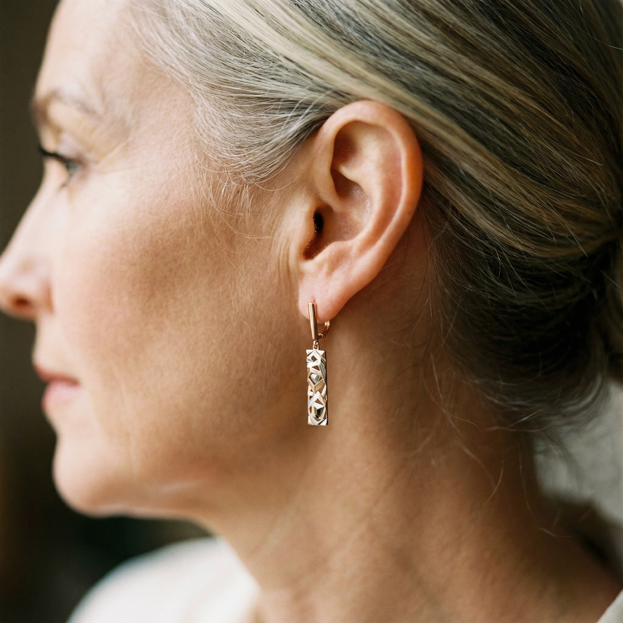 Orecchini Pendenti a Forma Rettangolare in Oro e Argento