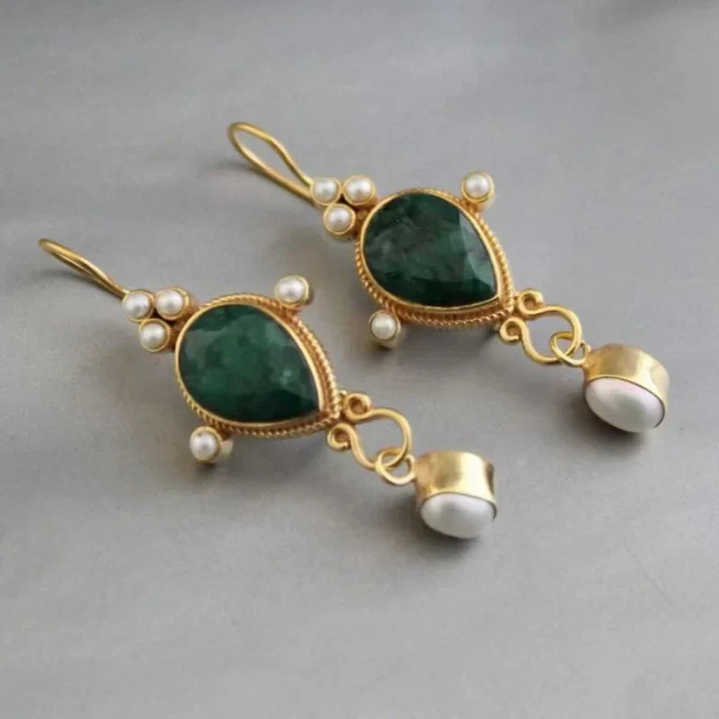 Orecchini retro con rubino e perla