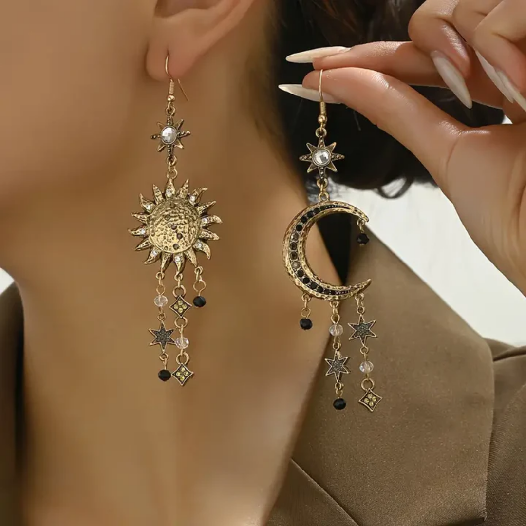 Orecchini Vintage con Sole e Luna Pendenti