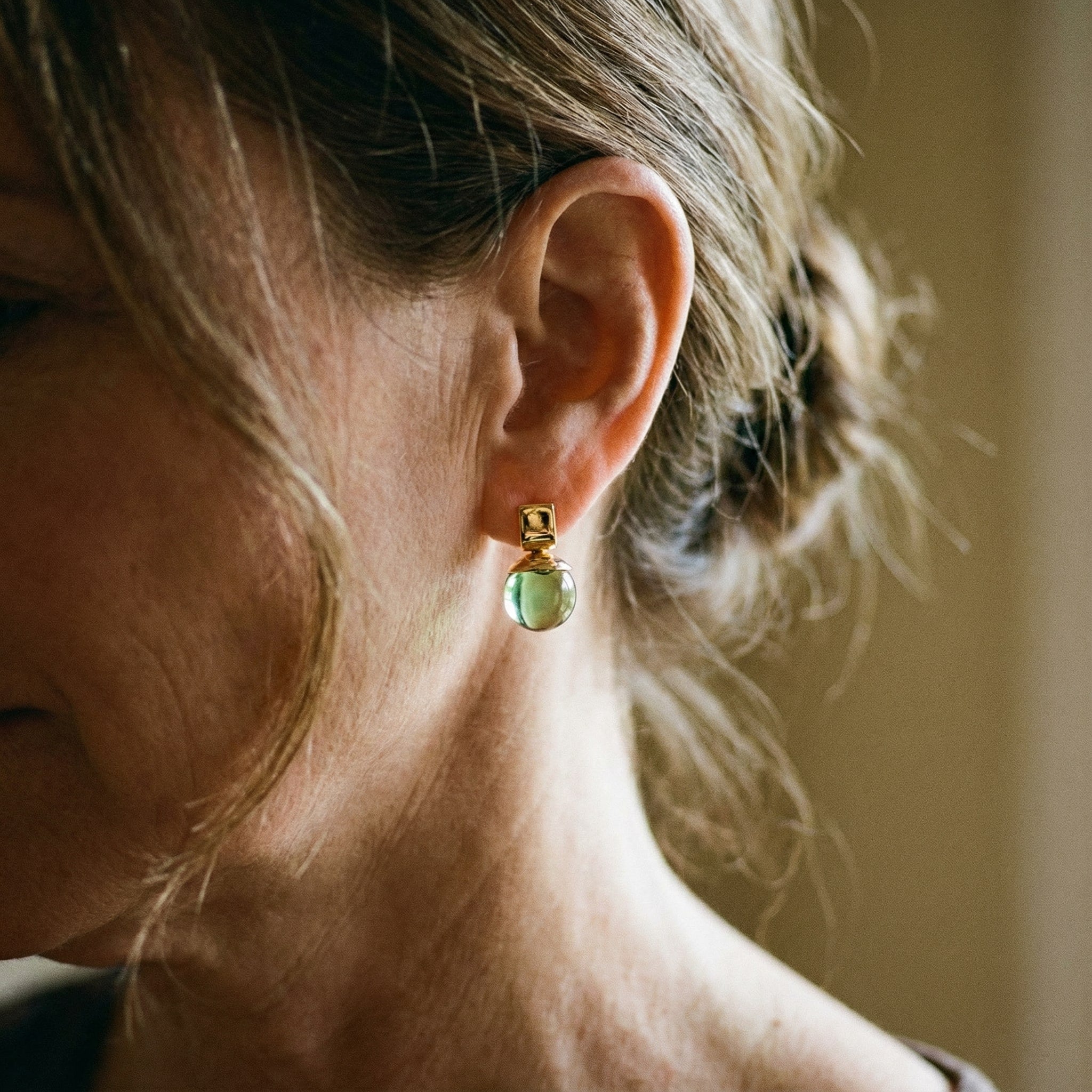 Orecchini Vintage con Cristallo Verde in Oro