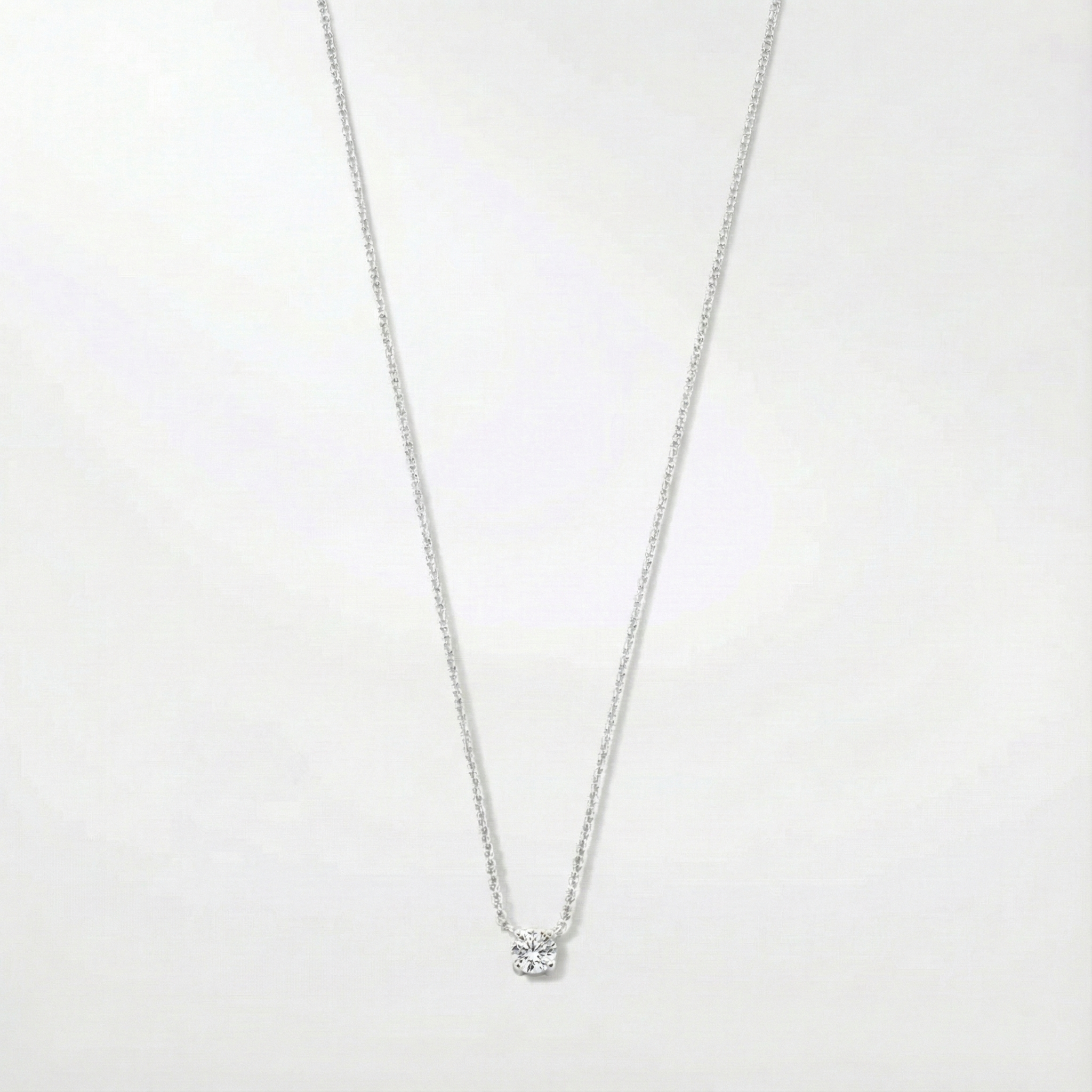 Collana Klára con pietra di moissanite